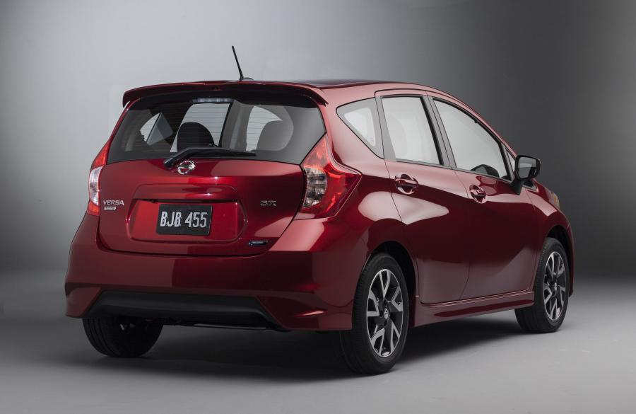  Nissan Versa Note SR 2015 года  (фото 2 из 26)